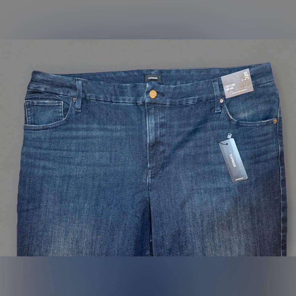 NWT Express Jeans Womens Blue 70s Flare Mid Rise Stretch Denim XL Short 38x31 - Picture 3 of 13